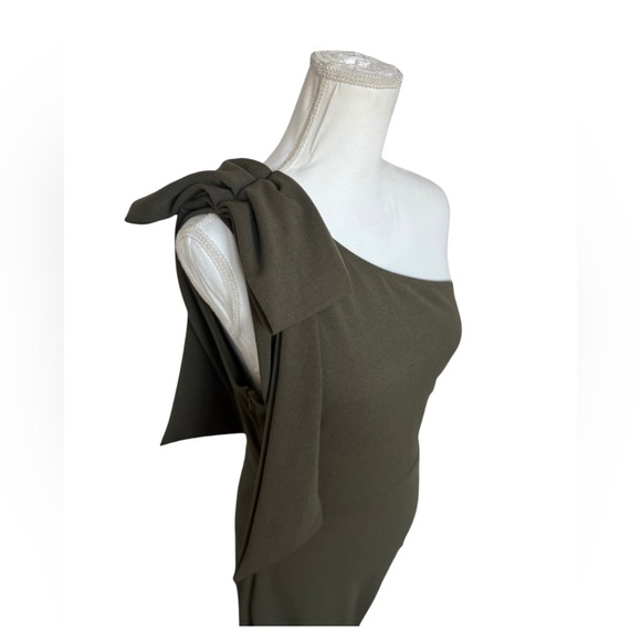 Pretty Garden Olive One-Shoulder Maxi Dress | Medium - Picture 6 of 9